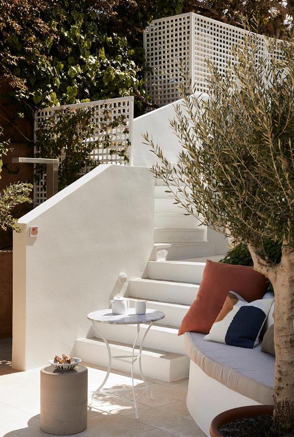 Отель Yayaki Spetses Экстерьер фото